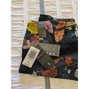 New Torrid Active High Rise Leggings Floral  Back Pocket Women's 1X 14-16